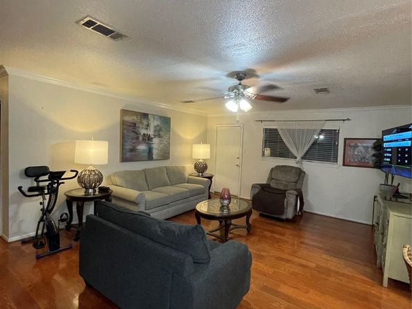 2206 Lee Street Street, Houston TX 77026