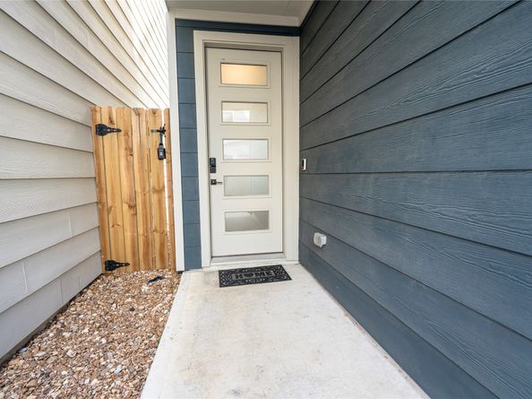 2056 Johanna Drive F, Houston TX 77055