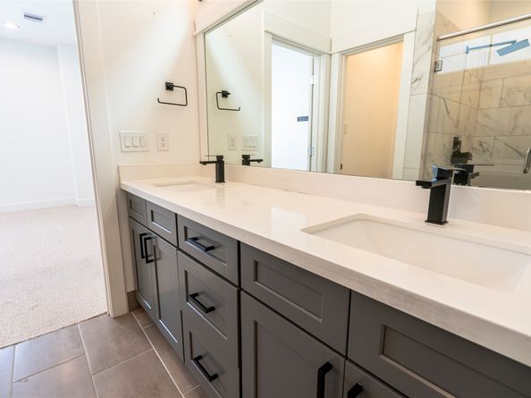 2056 Johanna Drive F, Houston TX 77055