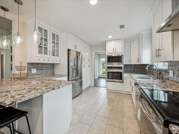 5706 Ariel Street, Houston TX 77096