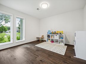 5706 Ariel Street, Houston TX 77096