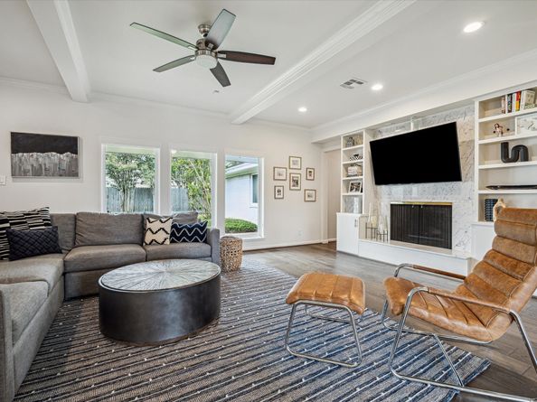 5706 Ariel Street, Houston TX 77096