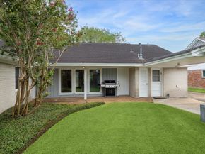 5706 Ariel Street, Houston TX 77096