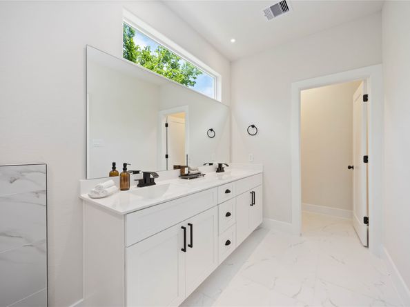 10608 Ashville Drive, Houston TX 77051