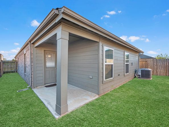 6239 El Platino Drive, Houston TX 77048