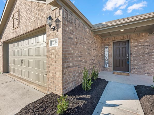 6239 El Platino Drive, Houston TX 77048