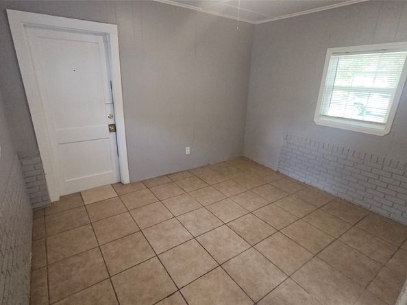 6018 Beldart Street, Houston TX 77033