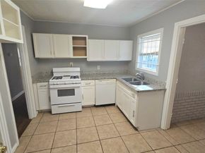 6018 Beldart Street, Houston TX 77033