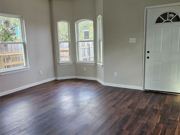 9730 Kerr Street, Houston TX 77029