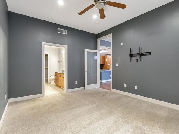 300 St Joseph Parkway 211, Houston TX 77002