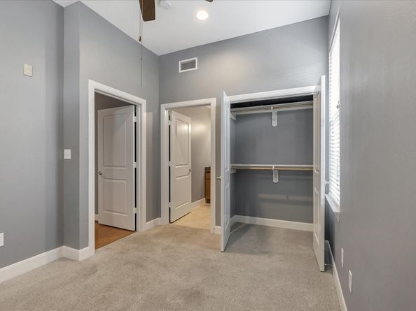 300 St Joseph Parkway 211, Houston TX 77002