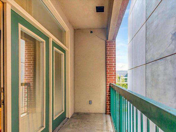 300 St Joseph Parkway 211, Houston TX 77002