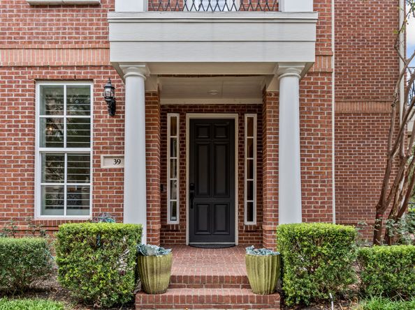 39 History Row, The Woodlands TX 77380