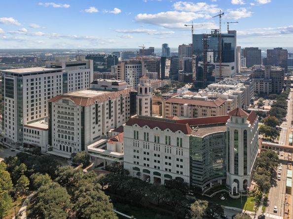 6310 Hermann Lake Drive, Houston TX 77021