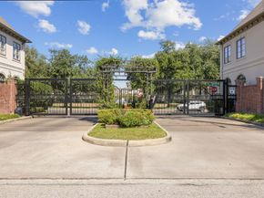 6310 Hermann Lake Drive, Houston TX 77021