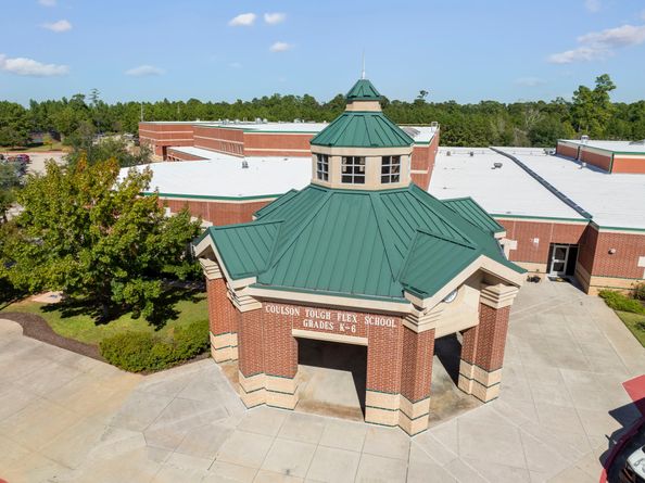 31 N Spinning Wheel Circle, The Woodlands TX 77382