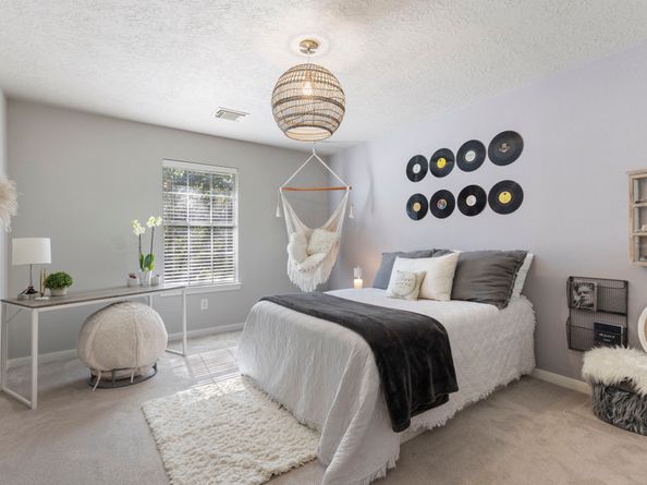 31 N Spinning Wheel Circle, The Woodlands TX 77382