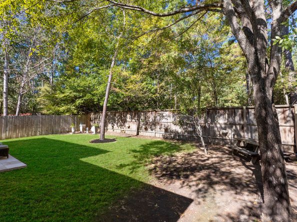 31 N Spinning Wheel Circle, The Woodlands TX 77382