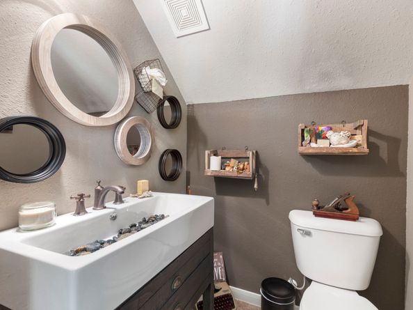 31 N Spinning Wheel Circle, The Woodlands TX 77382