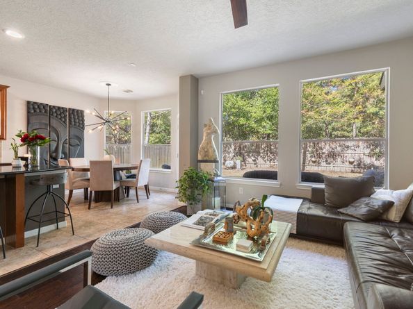 31 N Spinning Wheel Circle, The Woodlands TX 77382