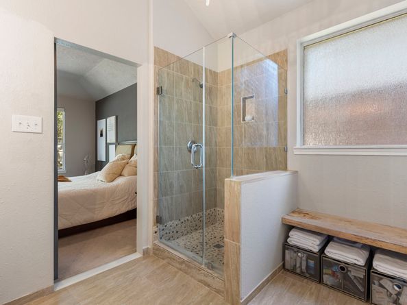 31 N Spinning Wheel Circle, The Woodlands TX 77382