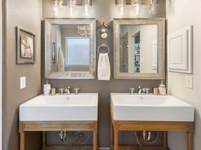 31 N Spinning Wheel Circle, The Woodlands TX 77382