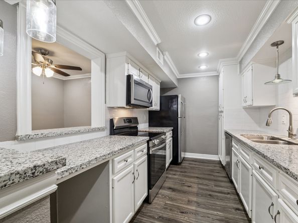 11550 Chimney Rock Road 321, Houston TX 77035