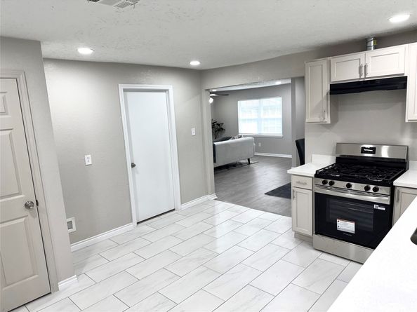 8515 Carlisle Street, Houston TX 77017