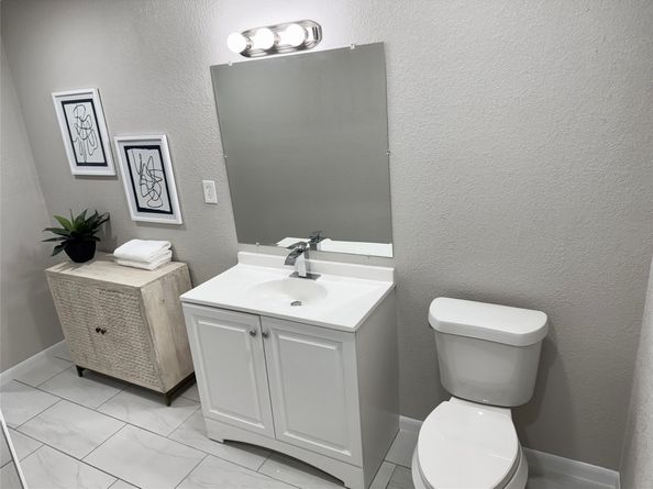 8515 Carlisle Street, Houston TX 77017