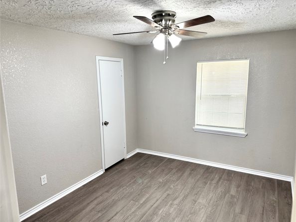 8515 Carlisle Street, Houston TX 77017