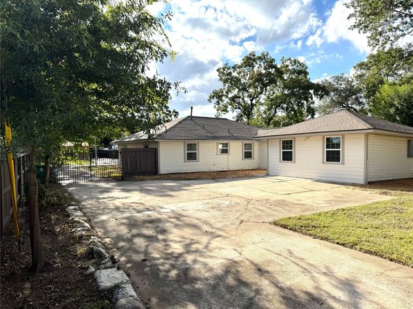 8515 Carlisle Street, Houston TX 77017