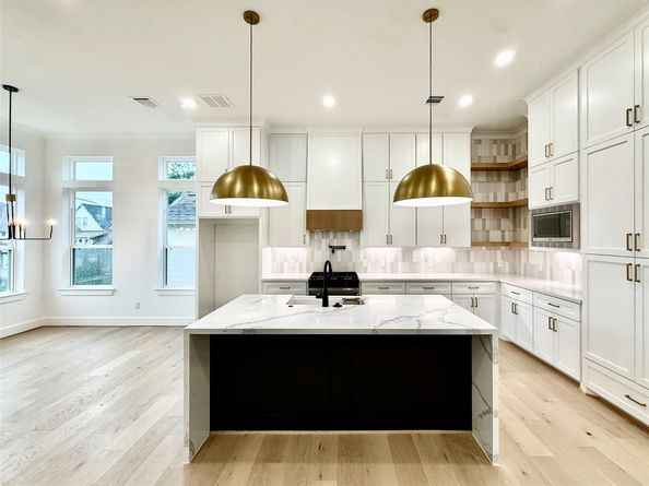 923 Fisher Street A, Houston TX 77018