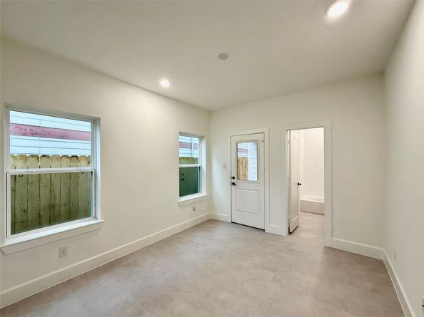 923 Fisher Street A, Houston TX 77018