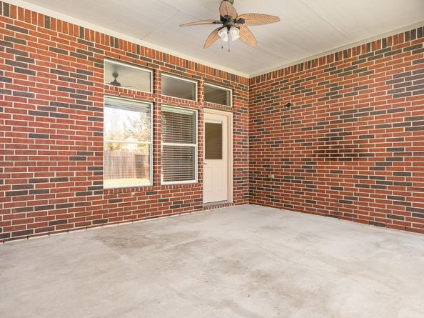 20706 Oakhurst Creek Drive, Porter TX 77365