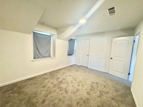 1911 Sherwood Forest Street 17, Houston TX 77043