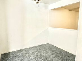 1911 Sherwood Forest Street 17, Houston TX 77043