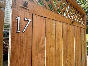 1911 Sherwood Forest Street 17, Houston TX 77043