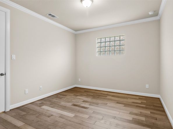 5715 Caper Shores Ln, Sugar Land TX 77479