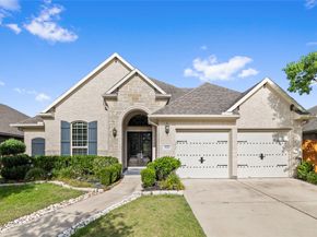 5715 Caper Shores Ln, Sugar Land TX 77479