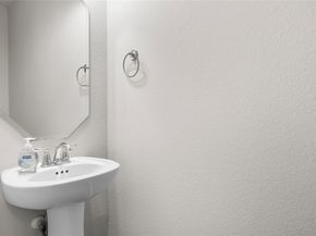 5715 Caper Shores Ln, Sugar Land TX 77479