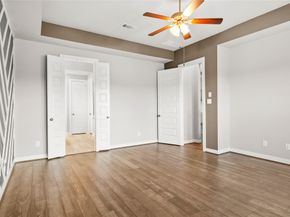 5715 Caper Shores Ln, Sugar Land TX 77479