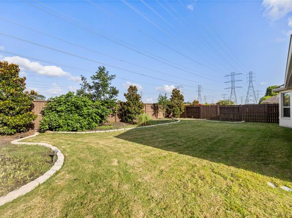 5715 Caper Shores Ln, Sugar Land TX 77479