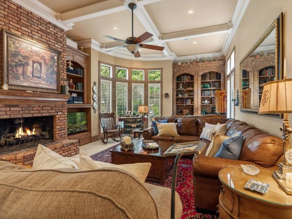 14 Highland Circle, The Woodlands TX 77381