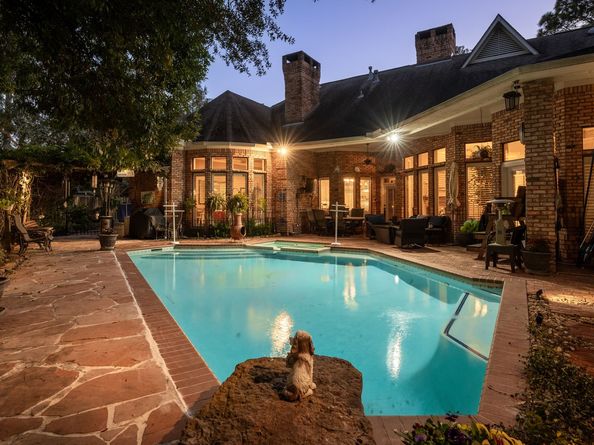 14 Highland Circle, The Woodlands TX 77381