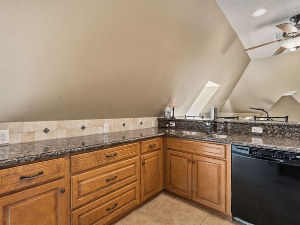 14 Highland Circle, The Woodlands TX 77381