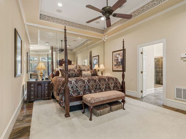 14 Highland Circle, The Woodlands TX 77381