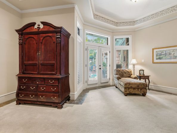 14 Highland Circle, The Woodlands TX 77381