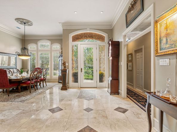 14 Highland Circle, The Woodlands TX 77381