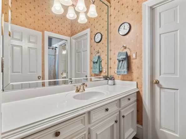 14 Highland Circle, The Woodlands TX 77381