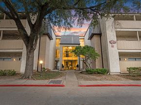 8517 Hearth Drive 36, Houston TX 77054